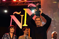 Ganador del Premio Clarín 2009: Federico Jeanmarie con su novela  ''Más liviano que el aire''